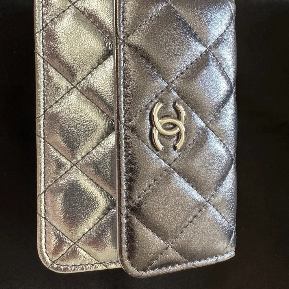 Chanel Coco Punk metallic silver ombré leather Belt bag. CHANEL - Picture 2 of 13